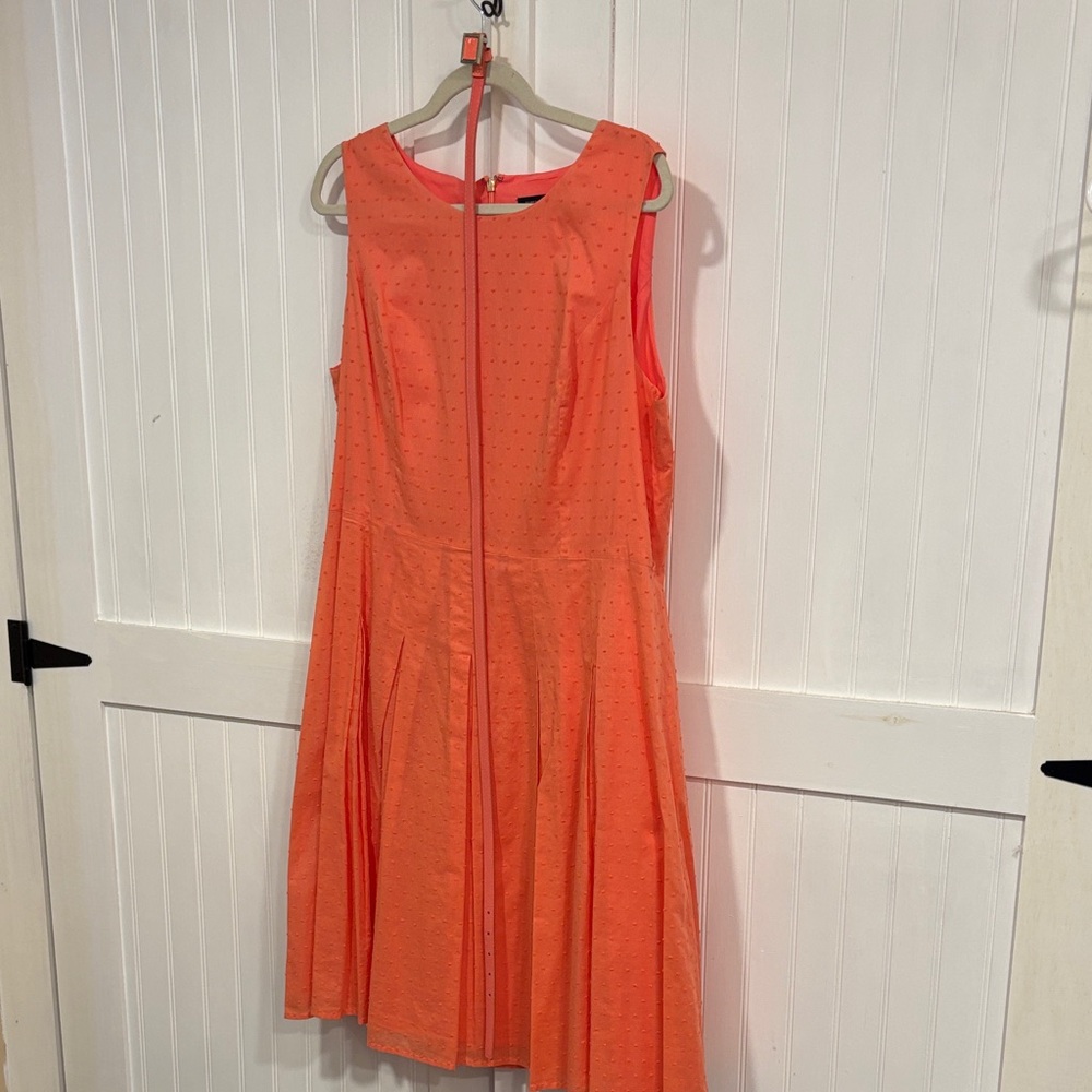 Tommy Hilfiger Vibrant textured coral,belted, Midi Dress, fully lined, size 16 - Picture 4 of 11